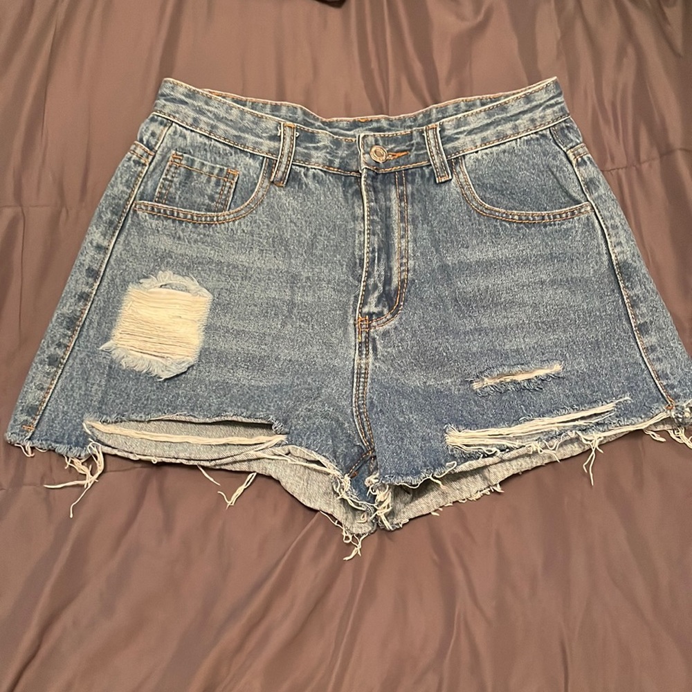 High wasted jean shorts size M
